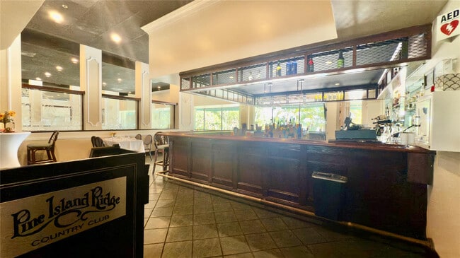 Building Photo - 9340 Lagoon Pl