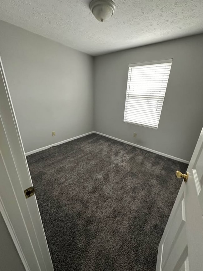 Building Photo - 1124 Kims St