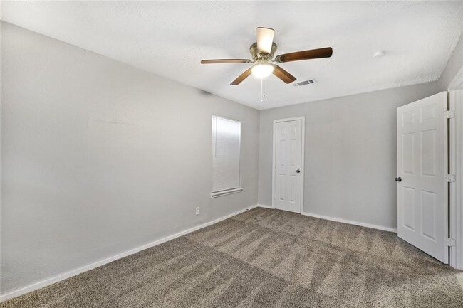 Building Photo - 7343 Krueger Rd