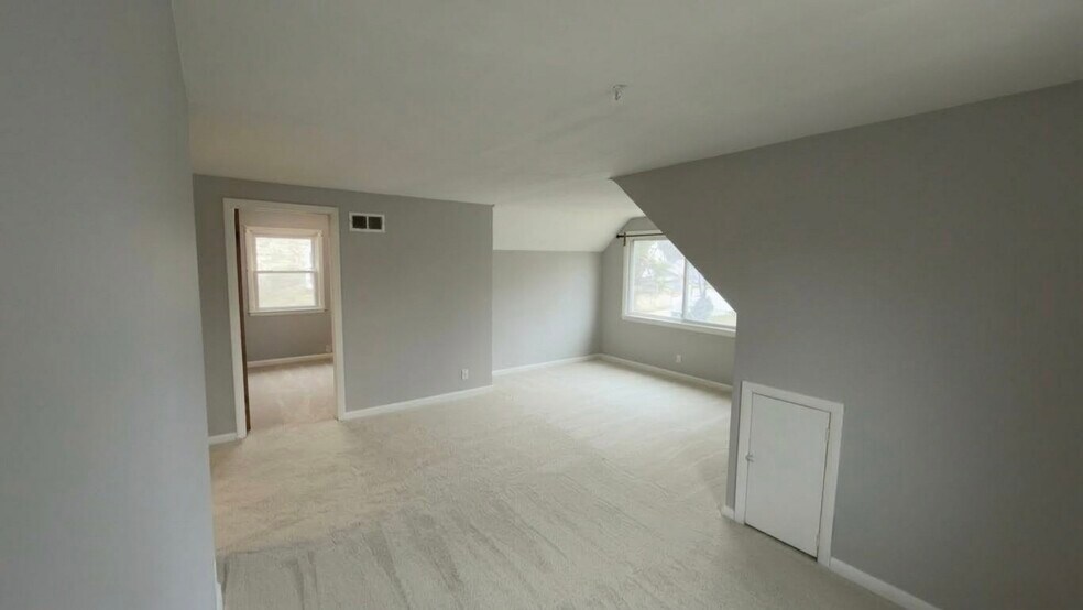 Building Photo - 4383 S 5th Pl