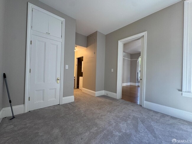 Building Photo - 236 Clinton Park