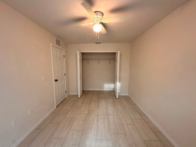 Building Photo - 3025 Chiquita Blvd S