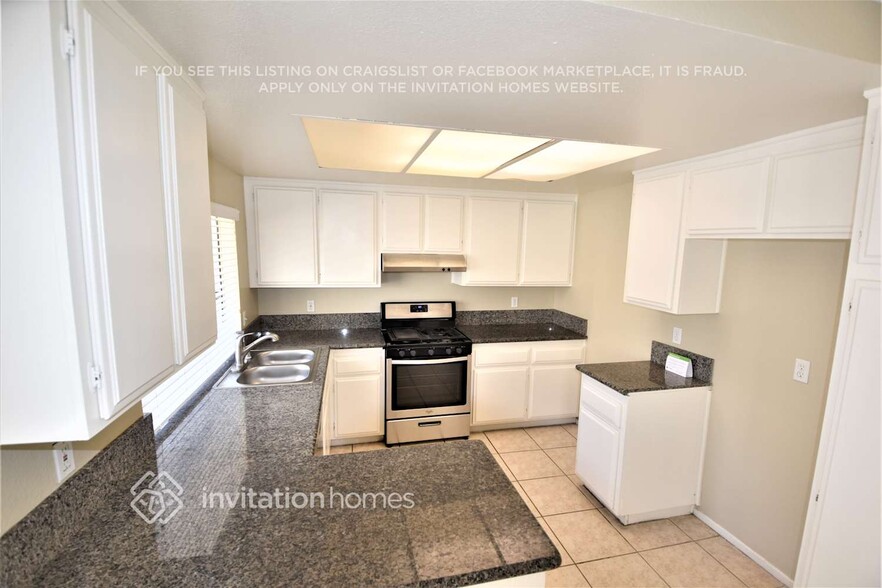 Building Photo - 6863 Kempster Ln