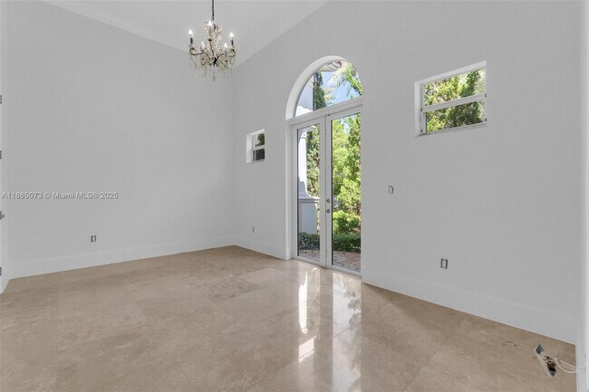 Building Photo - 17910 SW 80th Ave