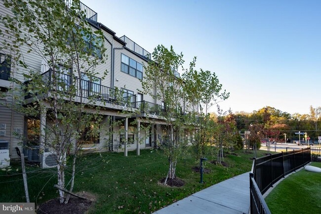 Building Photo - 5509 Valmarana Way