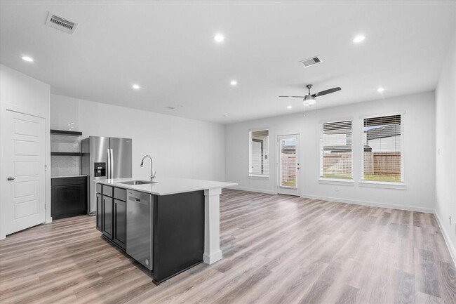 Building Photo - 3213 Crown Gate Dr