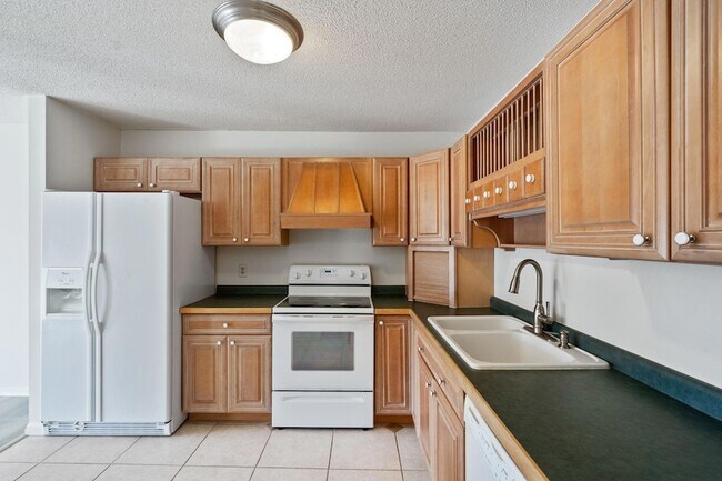 Building Photo - 121 Washington Ave S