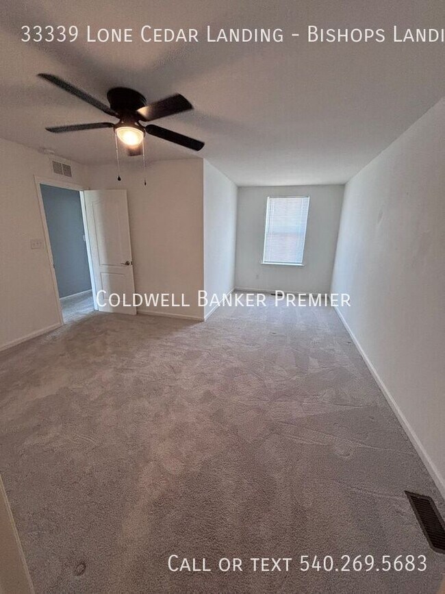 Building Photo - 33339 Lone Cedar Landing