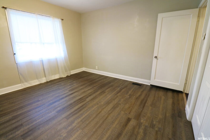 bedroom 1 - 120 E 350 N