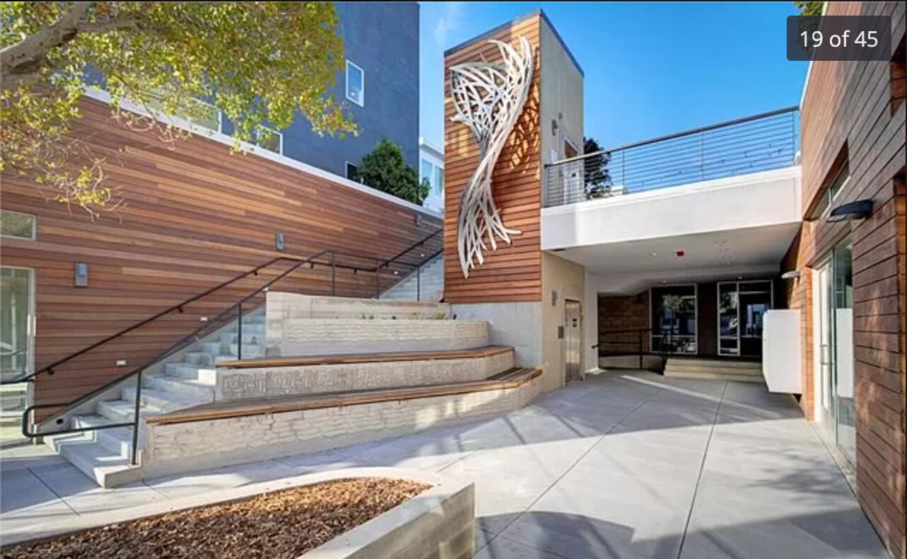 Front of building - 1920 S Pacific Coast Hwy