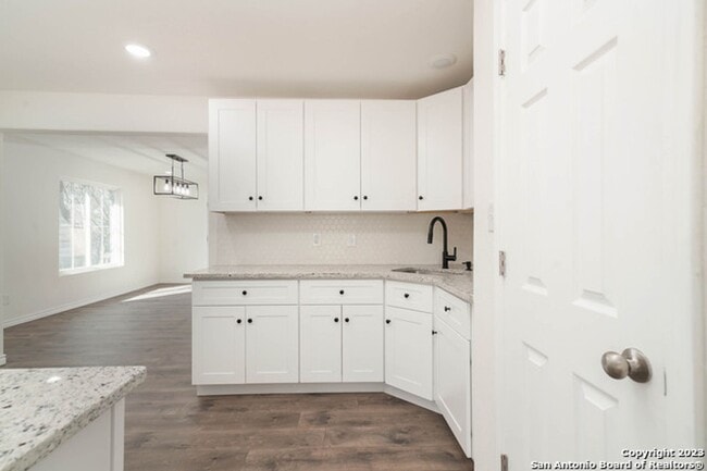 Building Photo - Modern 4BR Retreat with Gourmet Kitchen & Spacious Backyard Oasis