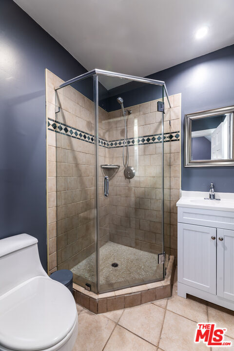 Building Photo - 1112 S Highland Ave