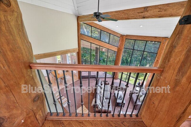 Building Photo - 3005 Lonesome Mountain Rd