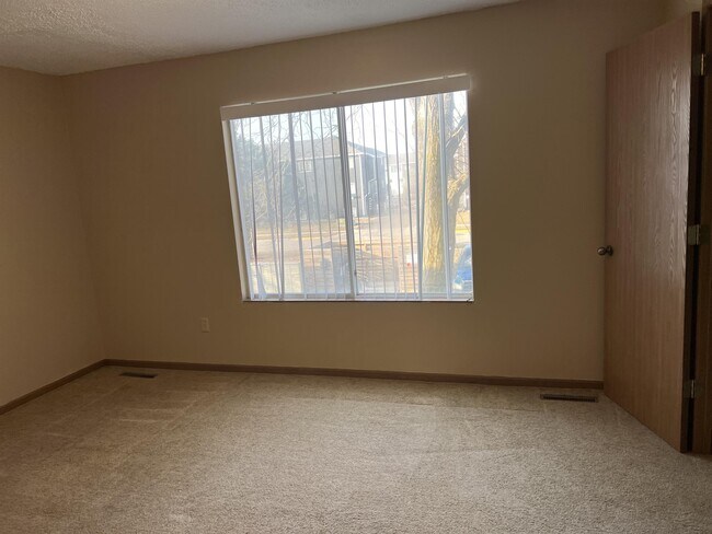 Building Photo - 4338 Maricopa Dr