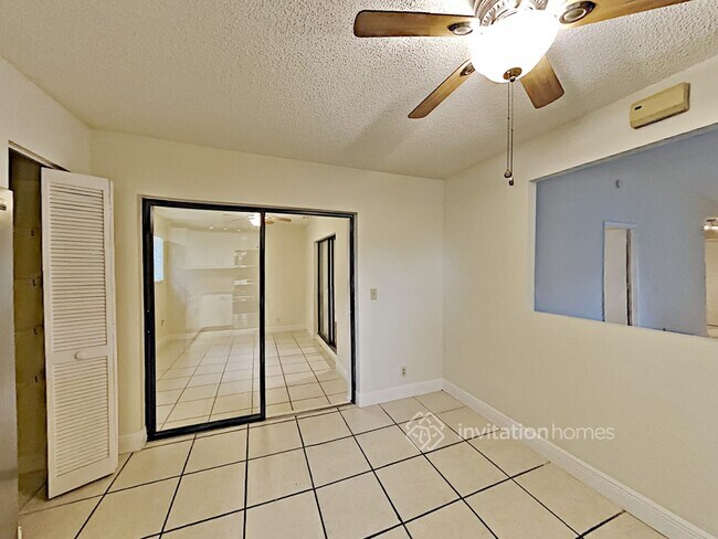 Building Photo - 5200 Edgecliff Ave