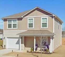 Building Photo - 302 Pearson Dr