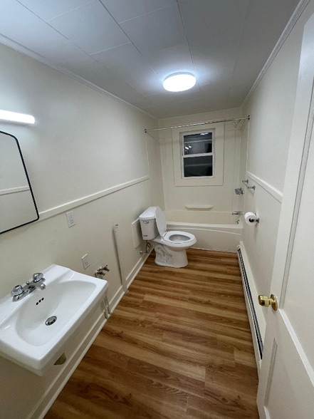 Building Photo - 5 Dartmouth St