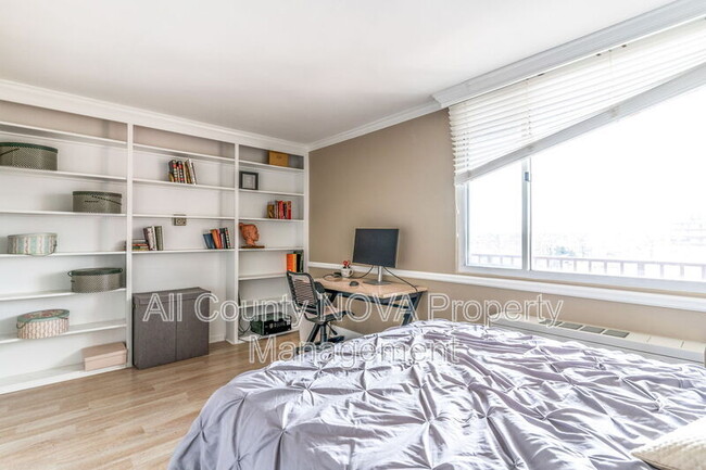 Building Photo - 4343 Cherry Hill Rd