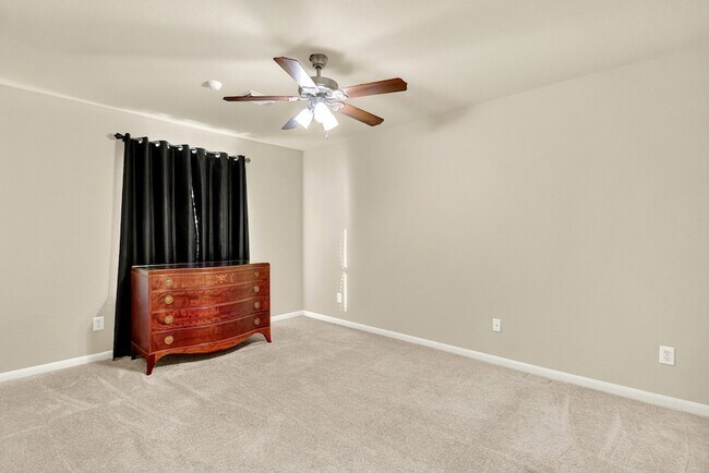 Building Photo - 9226 Fernwillow Dr