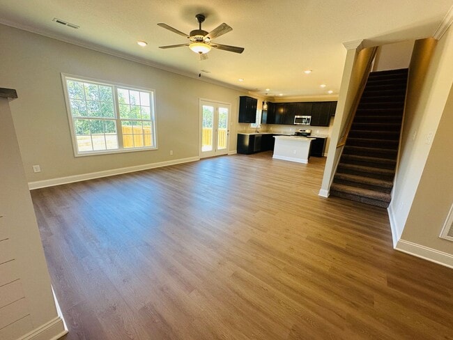 Building Photo - Beautiful Like-New 3 bed/2.5 bath w/ 2-car garage & fenced in backyard available June 24th!