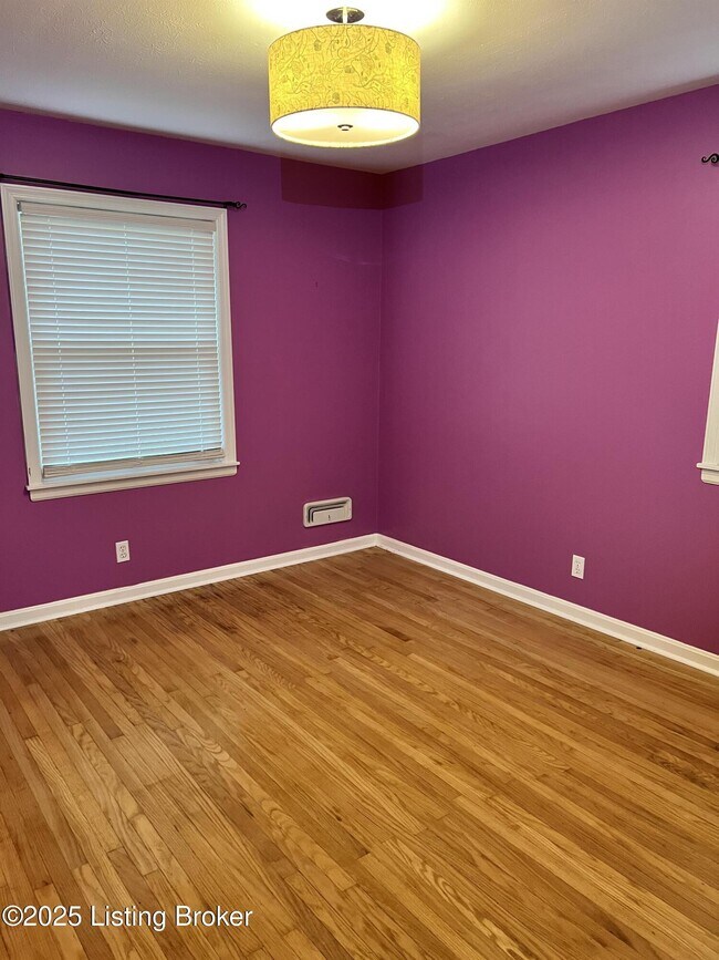Building Photo - 9310 Habersham Dr