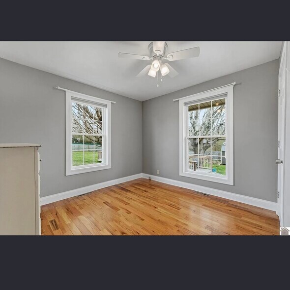 Building Photo - 306 W Fairview Ave