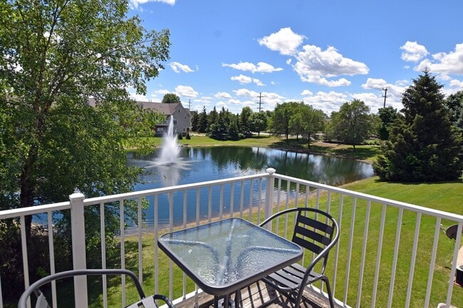 Building Photo - 3-Bedroom, 2-Bath, 2-Car Garage Condo, Ste...