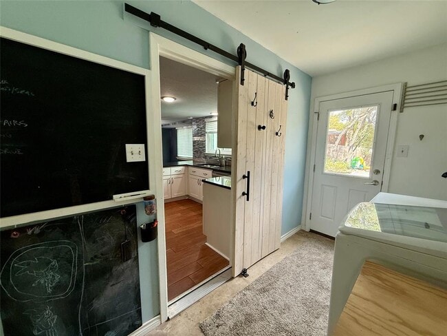 Building Photo - 3408 Ambleside Dr