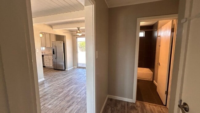 Building Photo - Nice home in Sacramento