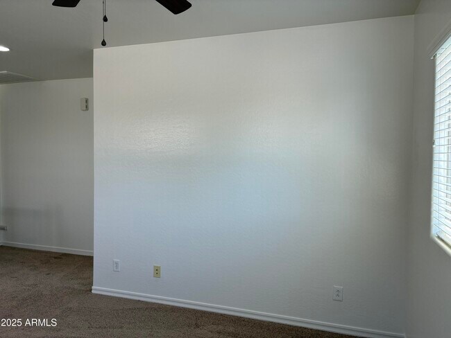 Building Photo - 14559 W Port Royale Ln
