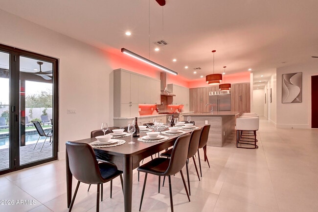 Building Photo - 6401 E Larkspur Dr