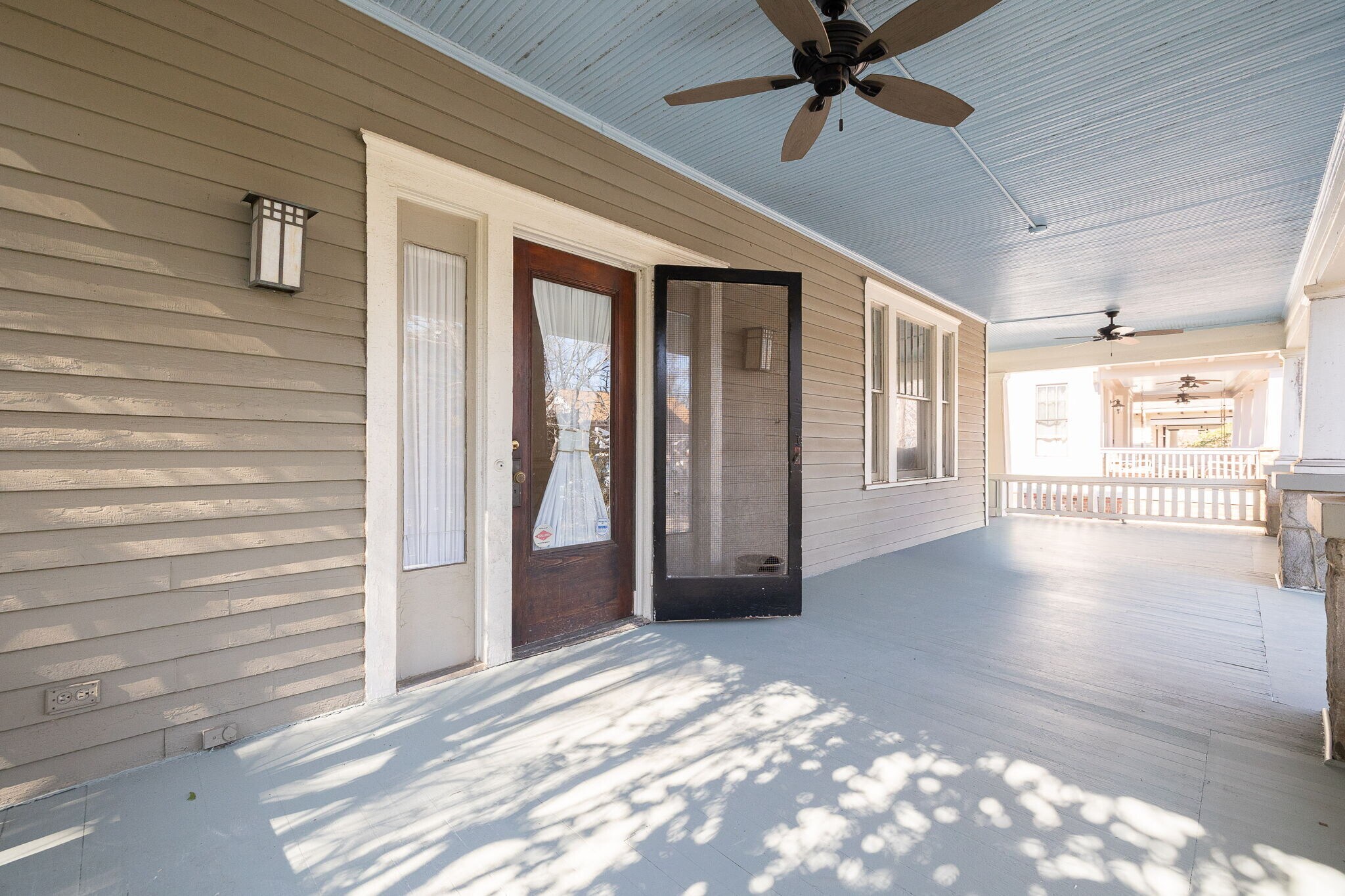 Building Photo - 300 Oxford Pl NE