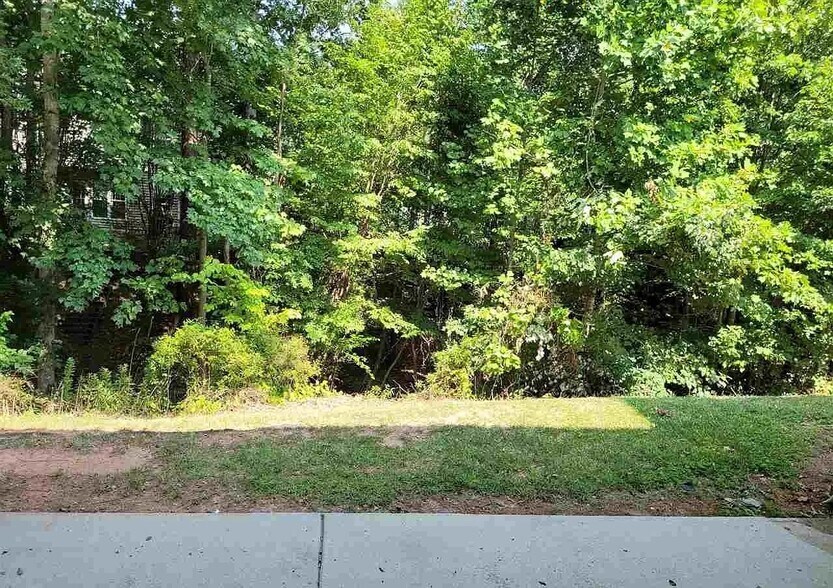 Building Photo - 414 Canyon Lake Cir