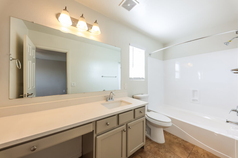 Building Photo - 1304 S 159th Ave