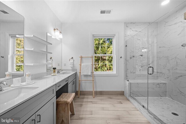 Building Photo - 3803 Estel Rd