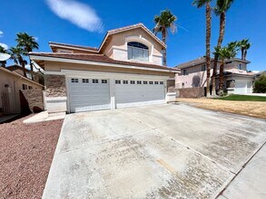 Building Photo - BEAUTIFUL 5BD/3BA TWO-STORY HOME W/ POOL IN HENDERSON. 3 CAR GARAGE!