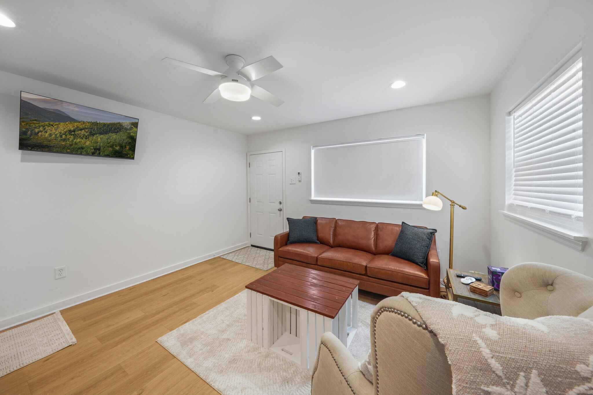 Building Photo - 2927 Nicholson Dr