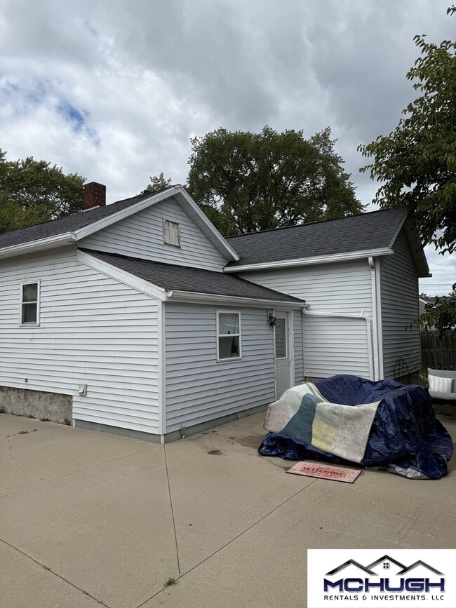 Building Photo - 954 Higgins Ave