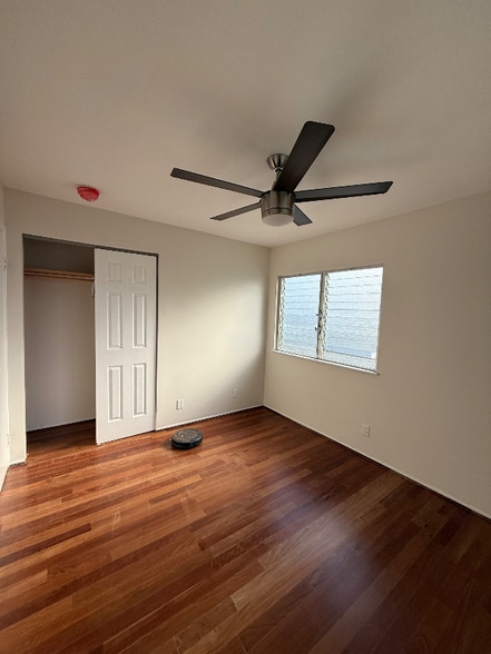 Building Photo - 1073 Loho St