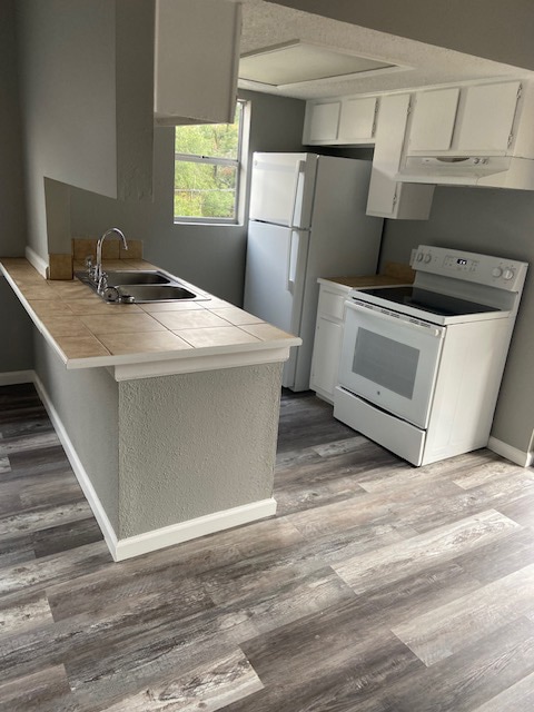 Building Photo - Parkview Apartments