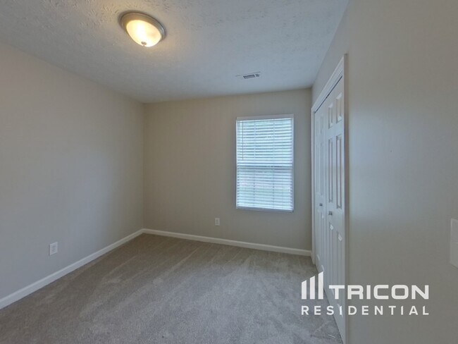 Building Photo - 314 Shelley Ln