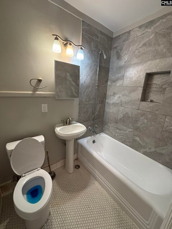 Building Photo - 1219 Elmwood Ave