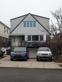 Building Photo - 11-10 129th St