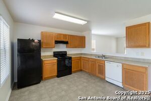Building Photo - 9423 Maraval Creek