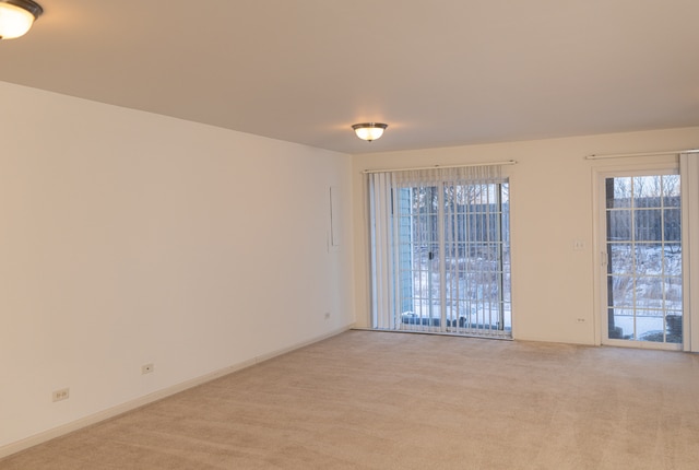 Building Photo - 228 W Fairview Way