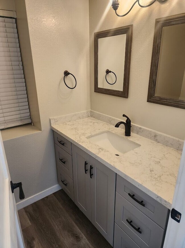 Building Photo - Temecula 3 Bedroom Home with Large Yard!