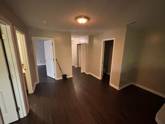 Building Photo - 2852 Ryan Cir
