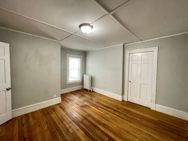 Building Photo - 350 Portland St