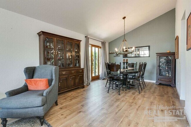 Building Photo - 1659 Calle Ranchero Dr