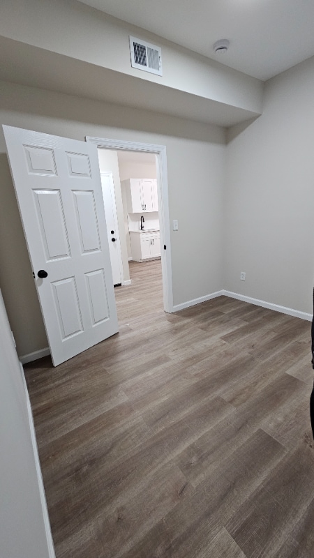 Building Photo - 30 Oak St